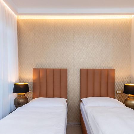 פודבראדי Pappas Hotel&Studio מראה חיצוני תמונה