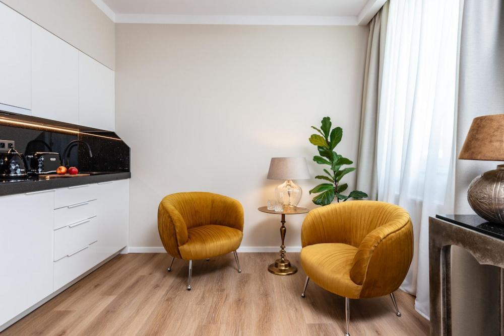 פודבראדי Pappas Hotel&Studio מראה חיצוני תמונה