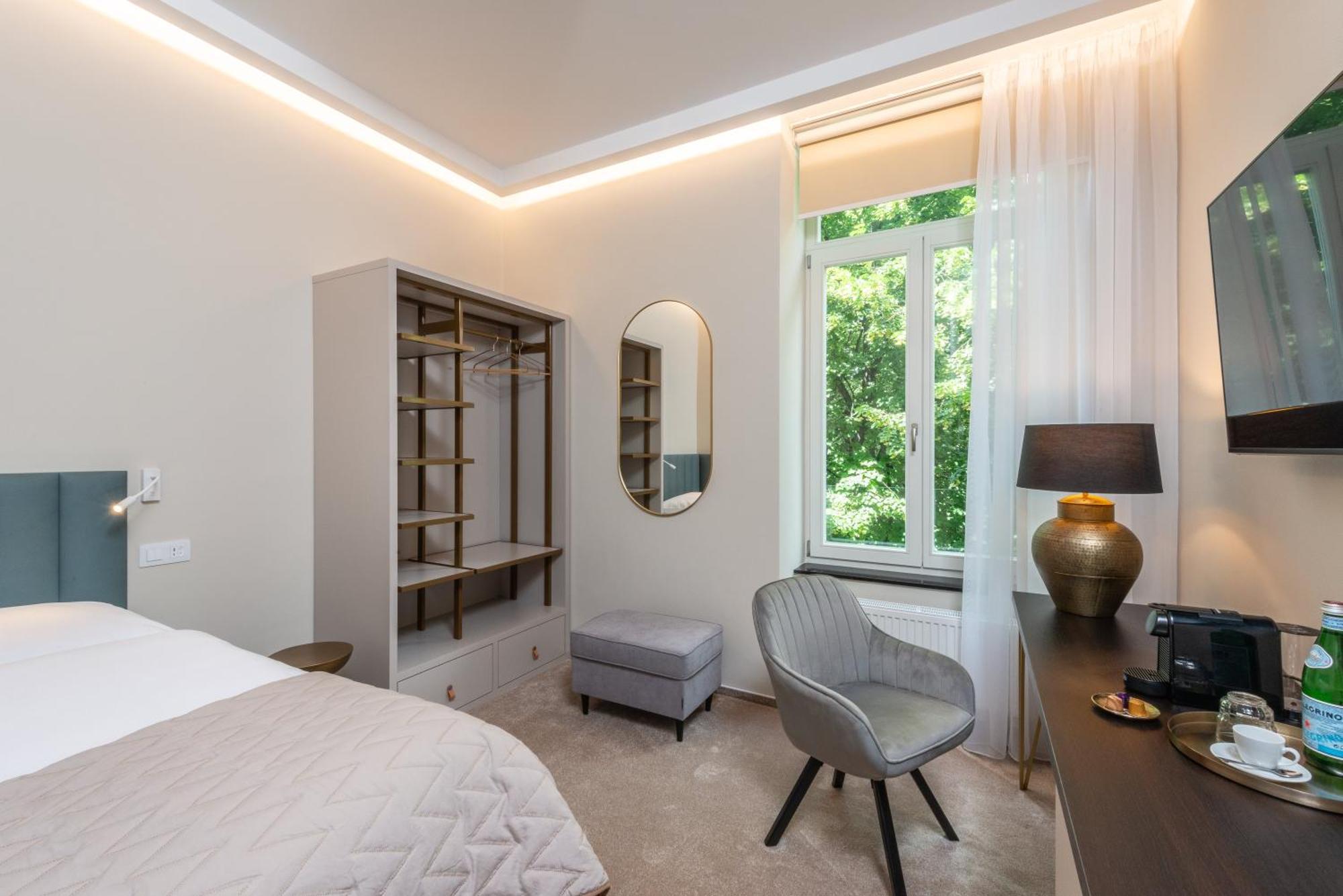 פודבראדי Pappas Hotel&Studio מראה חיצוני תמונה